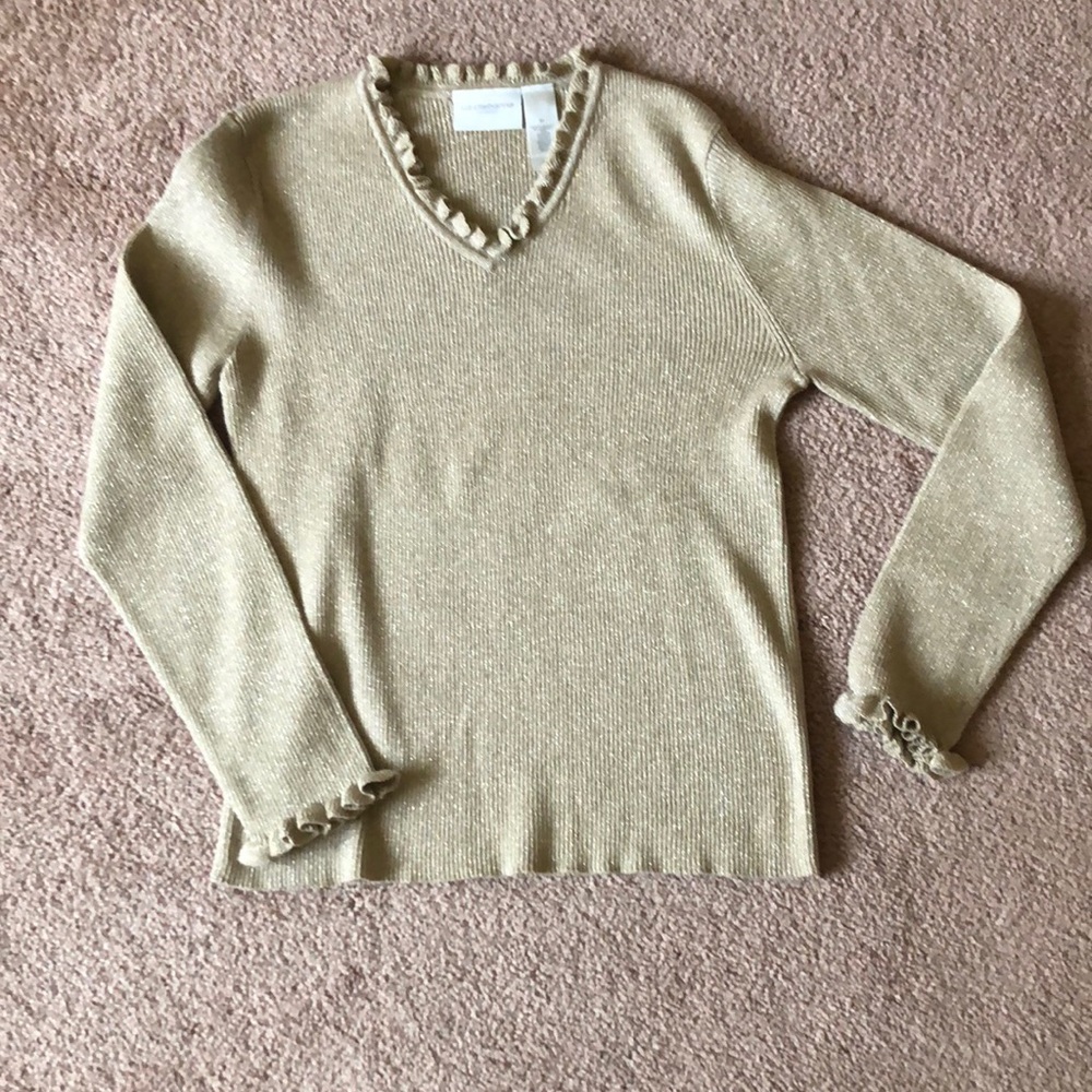 Gold rib knit V-neck sweater with ruffle trim